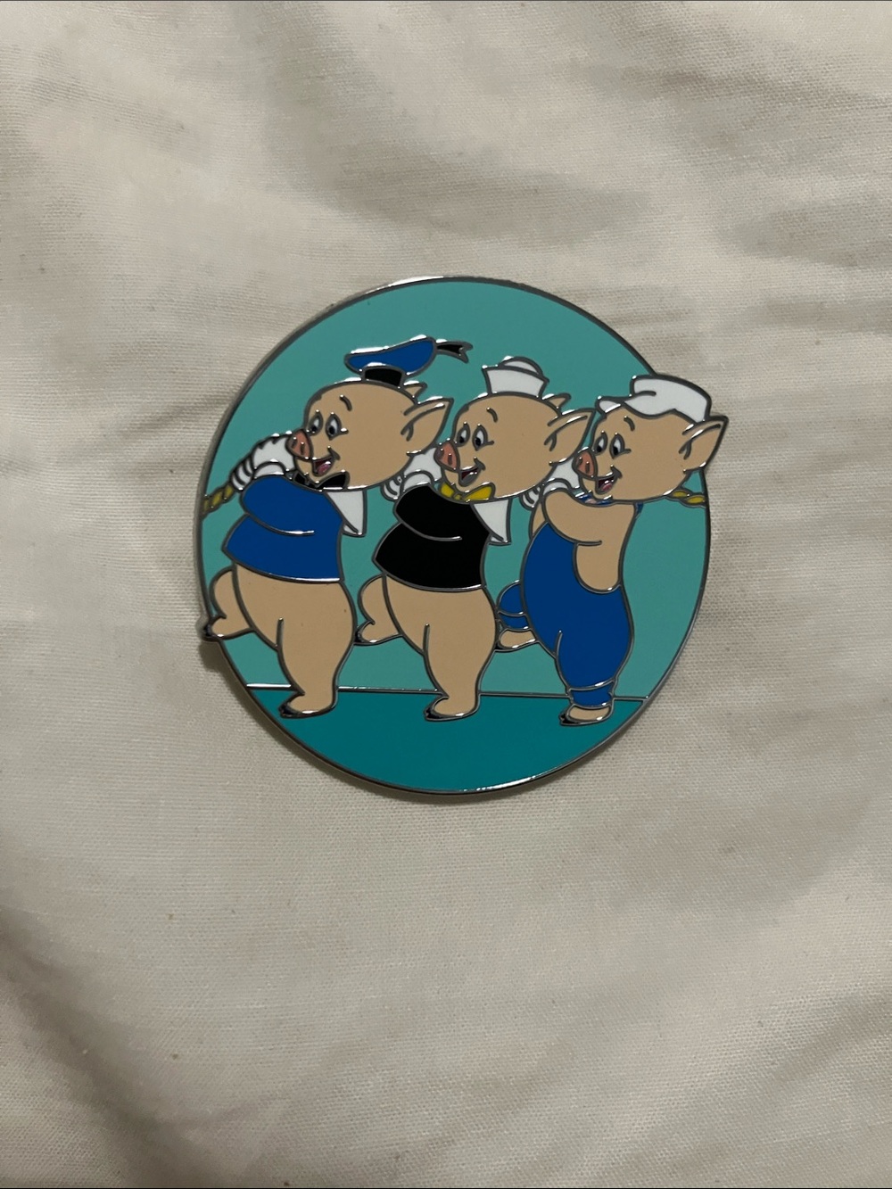 Classic Three Little Pigs Decorative Enamel Pin - Teal & Blue